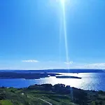 Epic 180 Degree Sea & 3 Island Views Sun Terrace Penthouse Lägenhet