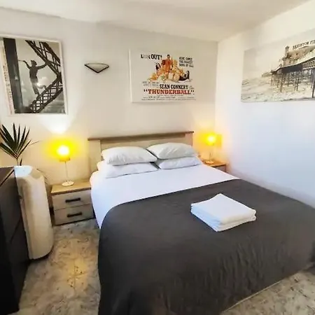 Epic 180 Degree Sea & 3 Island Views Sun Terrace Penthouse Apartment
