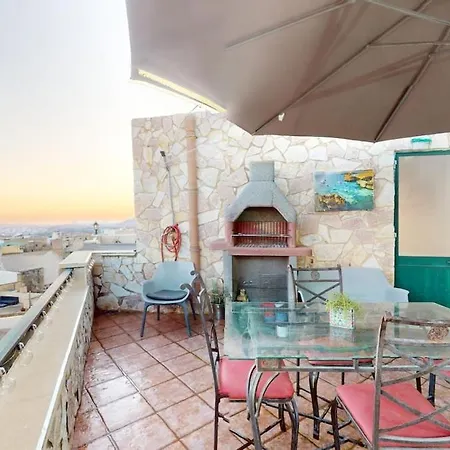 Epic 180 Degree Sea & 3 Island Views Sun Terrace Penthouse דירה Qala