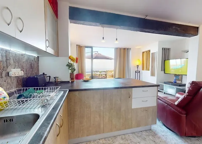 Epic 180 Degree Sea & 3 Island Views Sun Terrace Penthouse