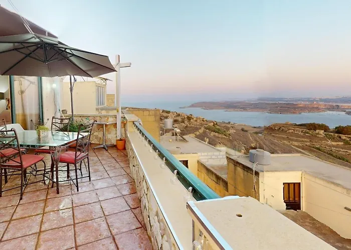 Epic 180 Degree Sea & 3 Island Views Sun Terrace Penthouse Qala